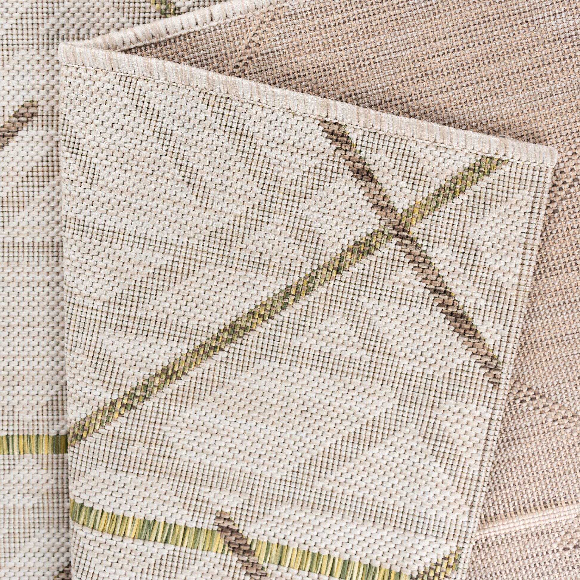 In-outdoor-teppich-magic-3620-grun_detail