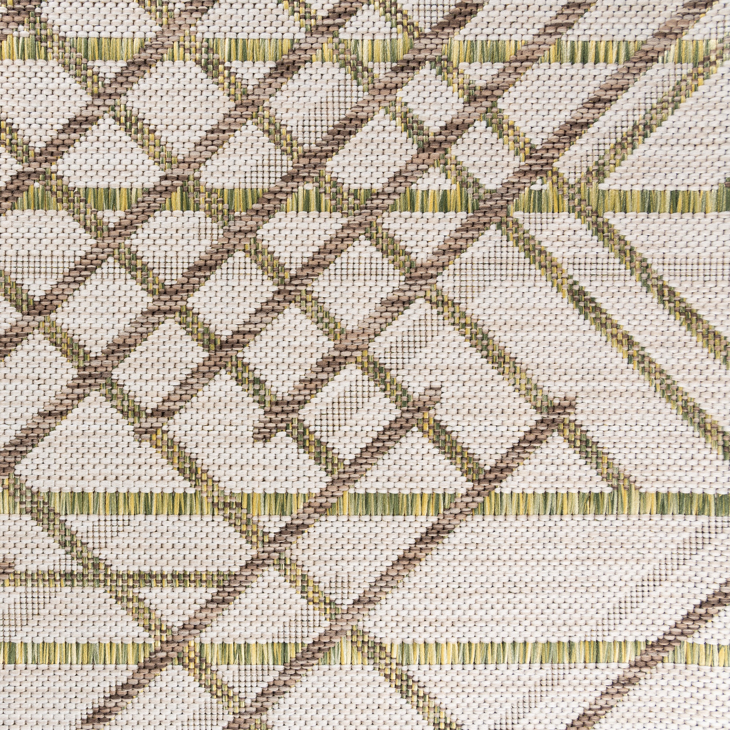 In-outdoor-teppich-magic-3620-grun_yarn
