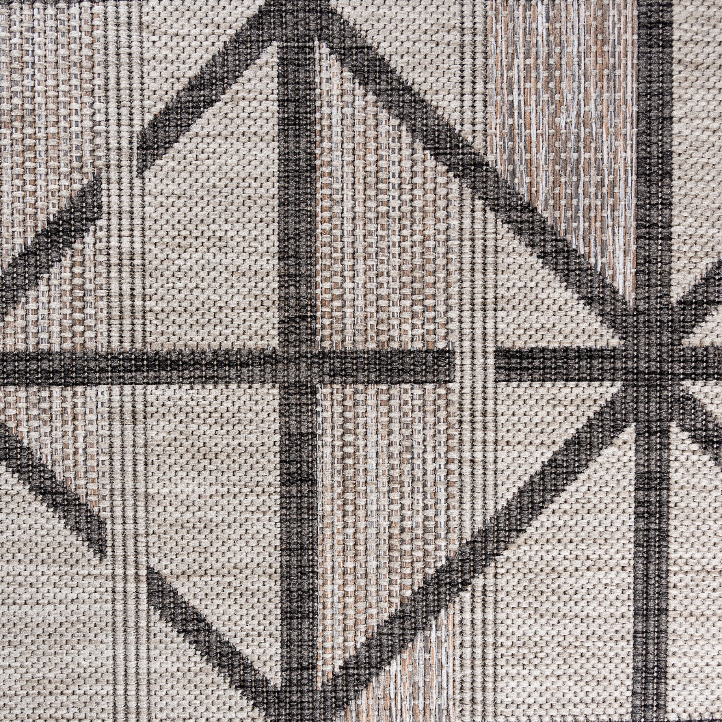 In-outdoor-teppich-magic-3650-grau_yarn