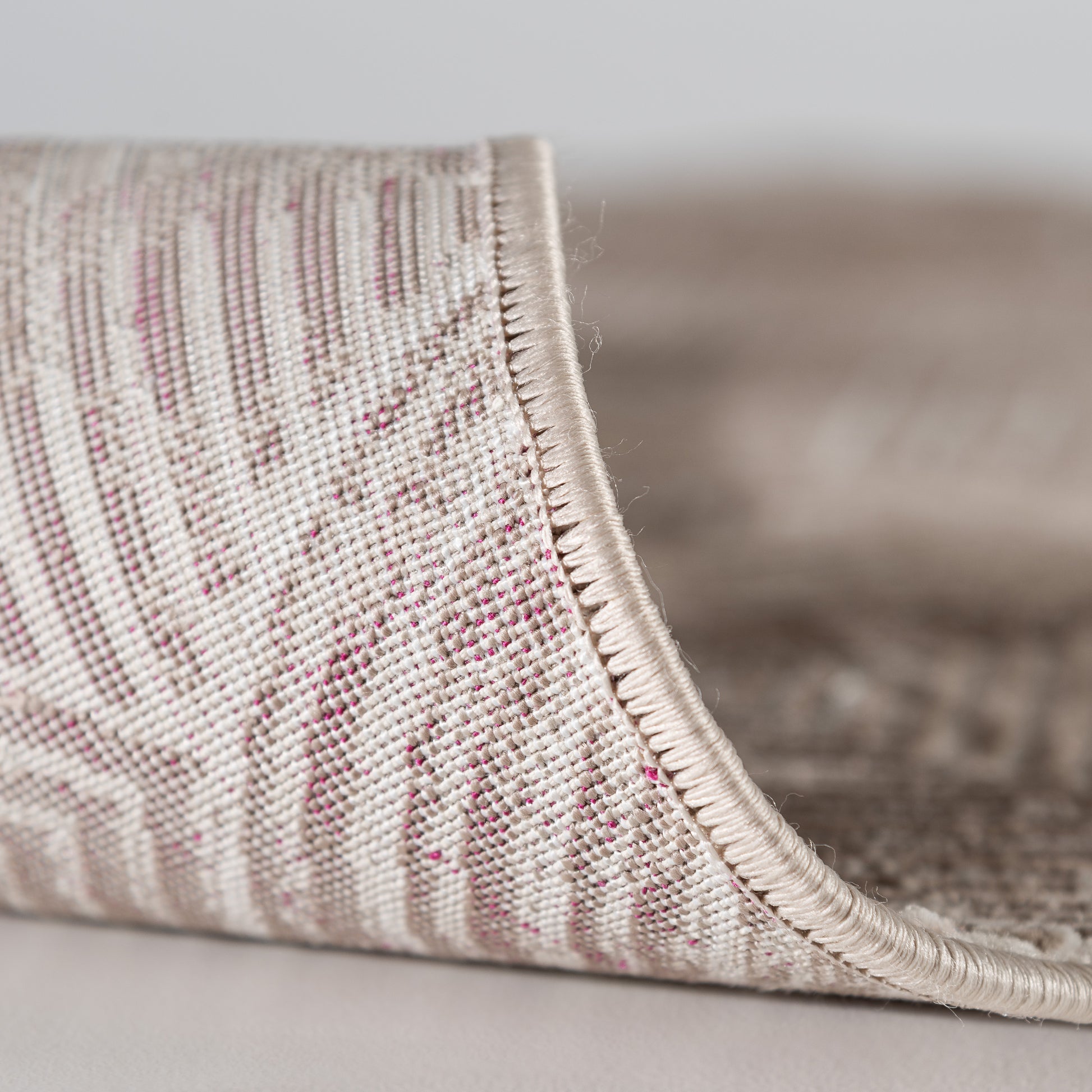 moderner-teppich-arya-6620-beige-curved