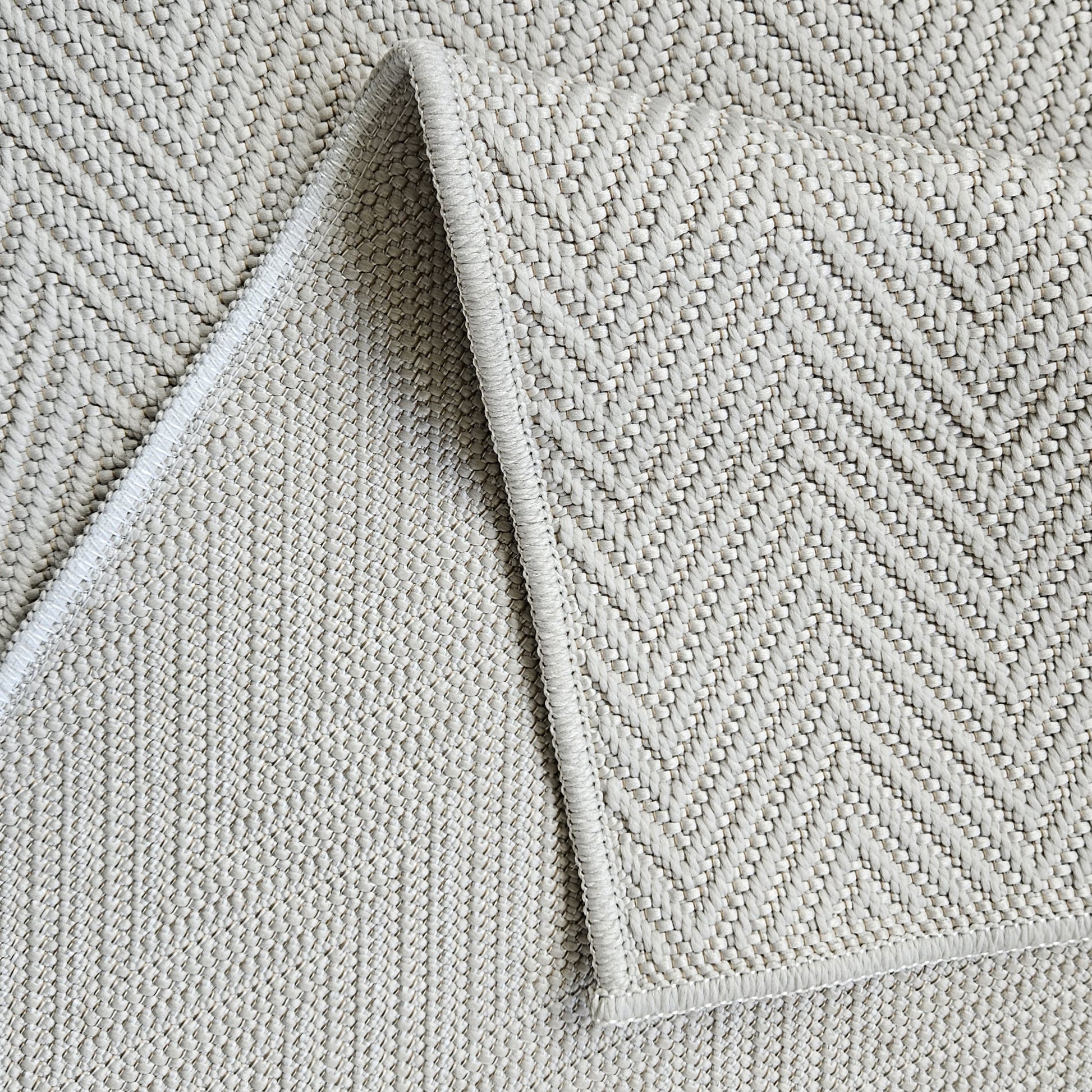 natura-1705-cream-detail1