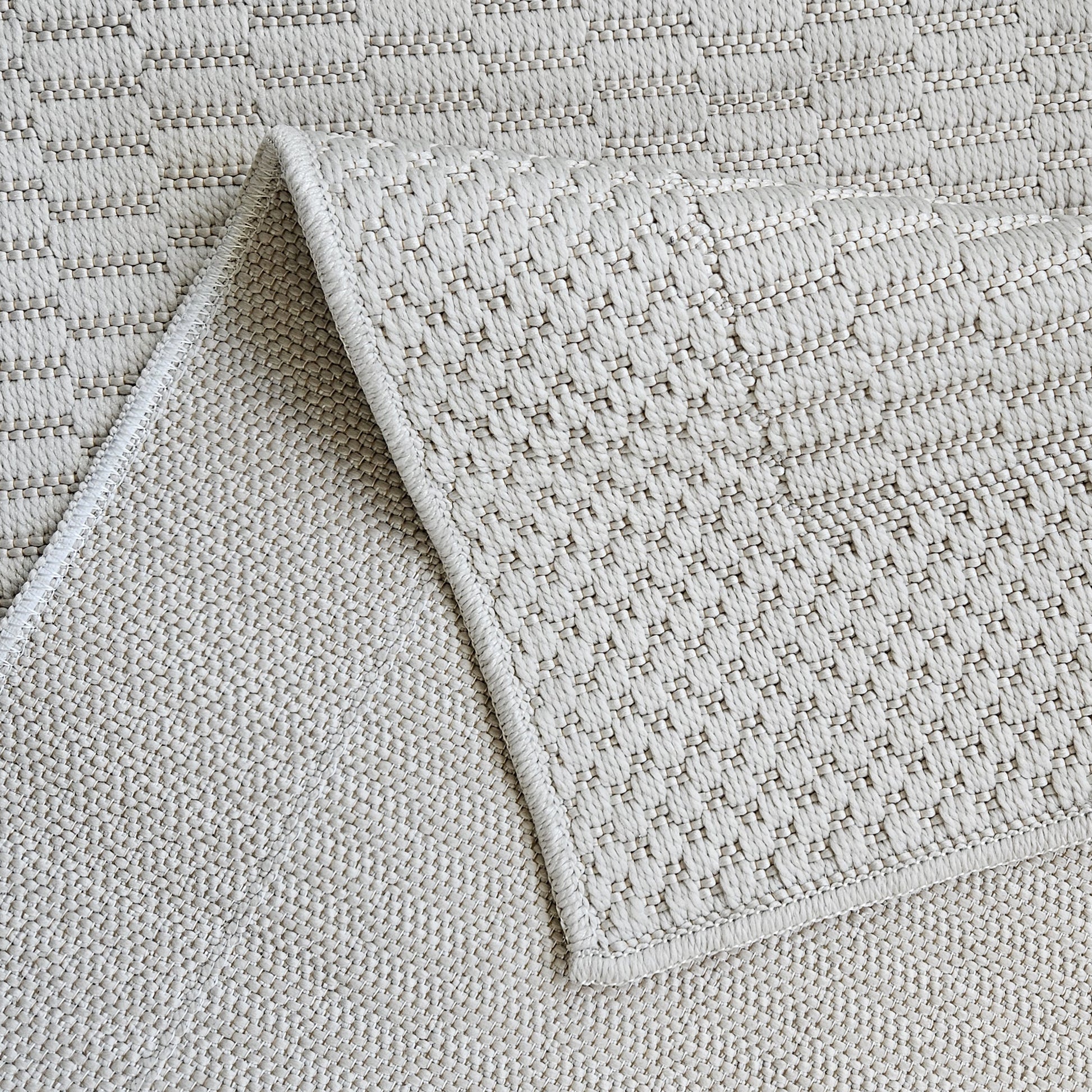 natura-1707-cream-detail1