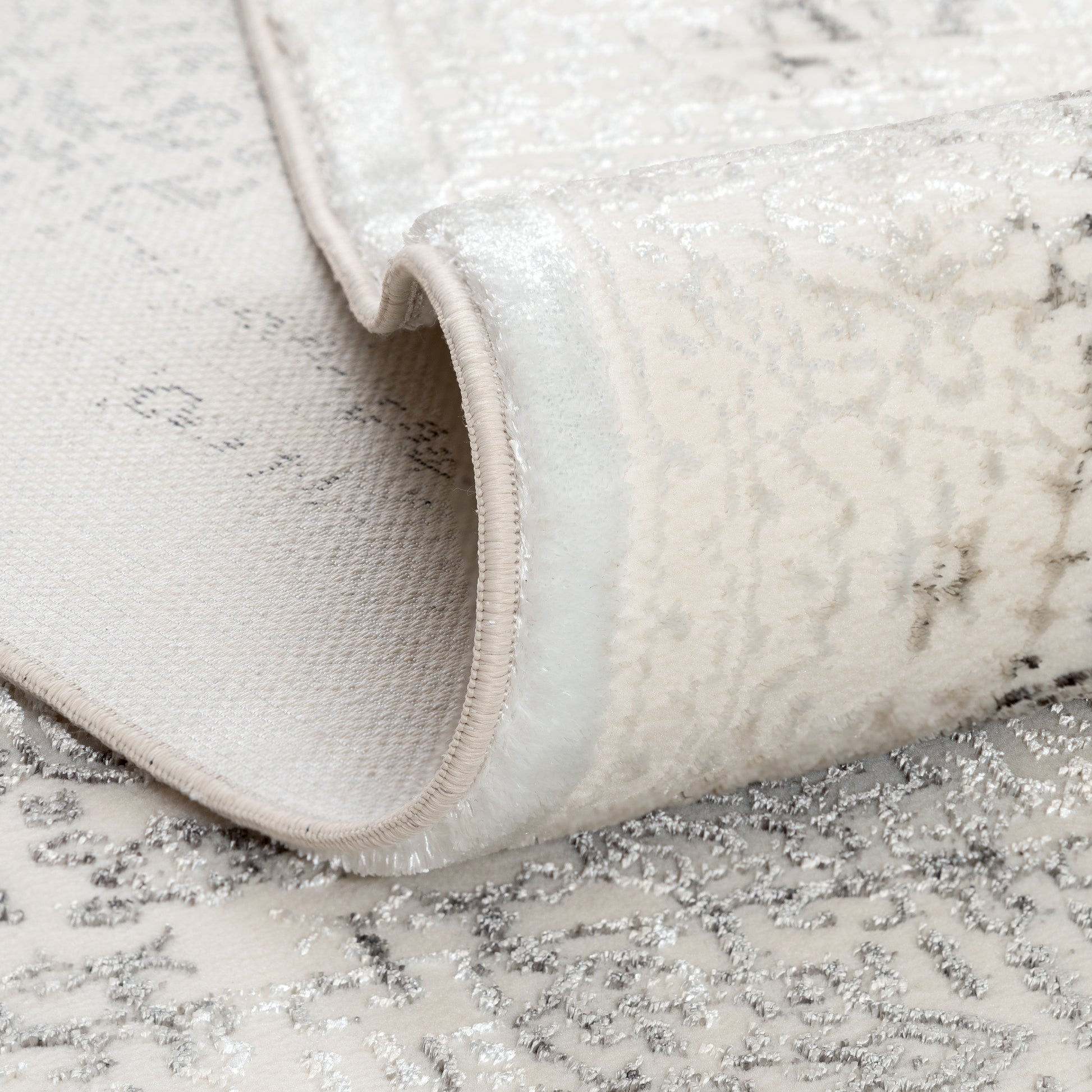 teppich-zuemruet-7840-grau_curved